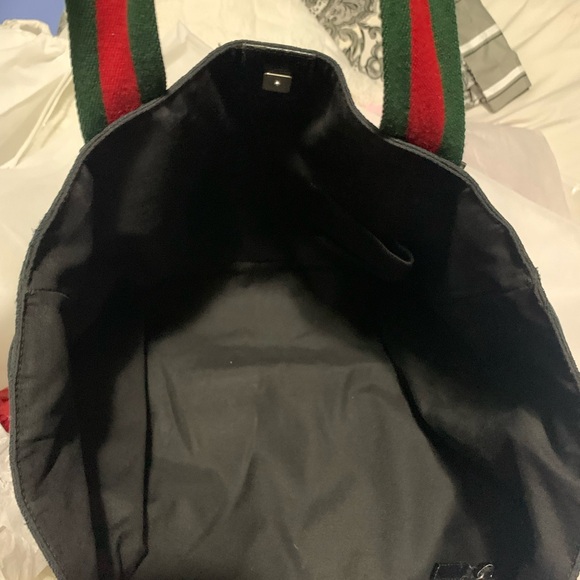 Authentic Gucci tote purse. Price is firm - Picture 5 of 6